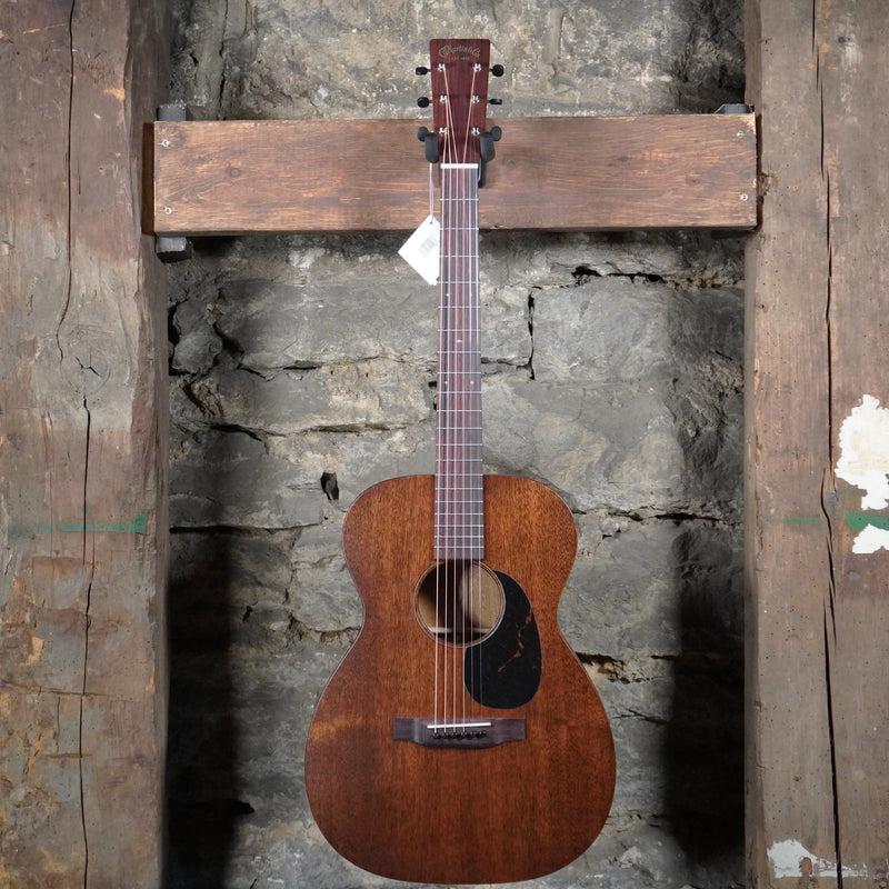 Martin Guitars 00-15M Mahogany Acoustic Guitar