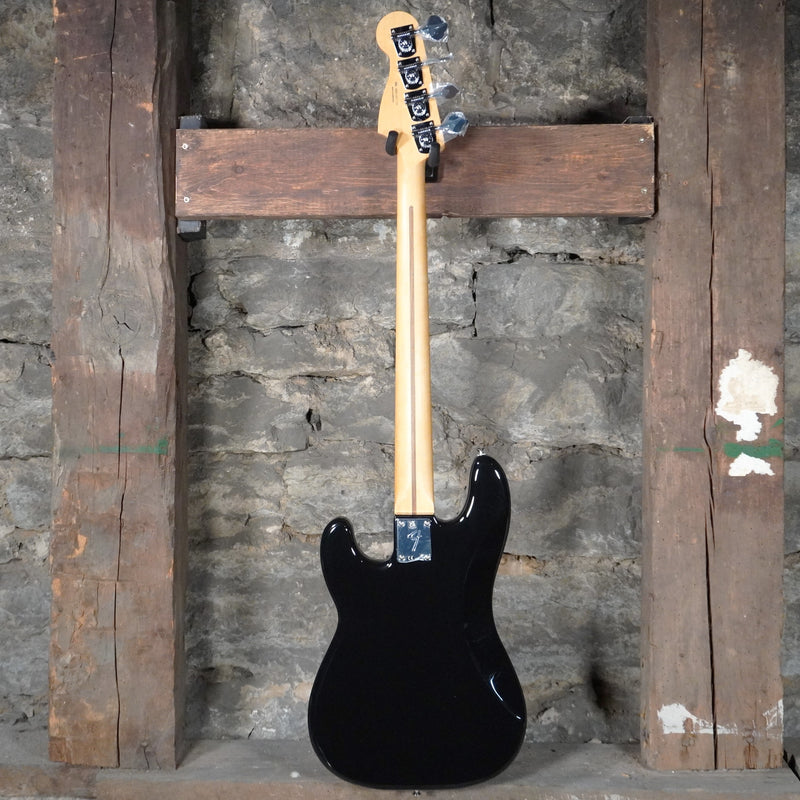 Fender Player II P Bass Maple Fingerboard Black