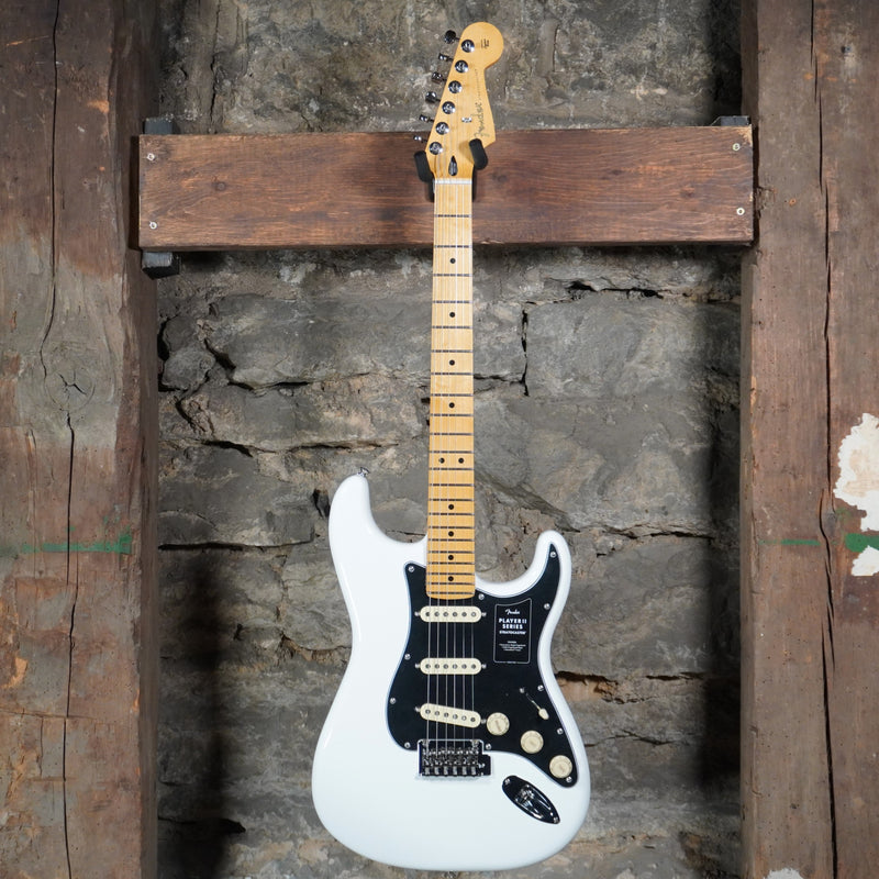 Fender Player II Stratocaster Polar White Maple Fretboard