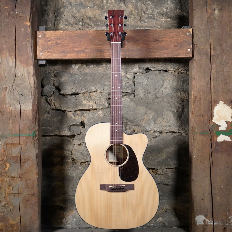 Martin Road Series Special OMC-10E Natural w/Gig Bag