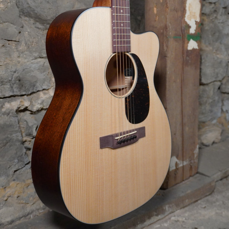 Martin Road Series Special OMC-10E Natural w/Gig Bag