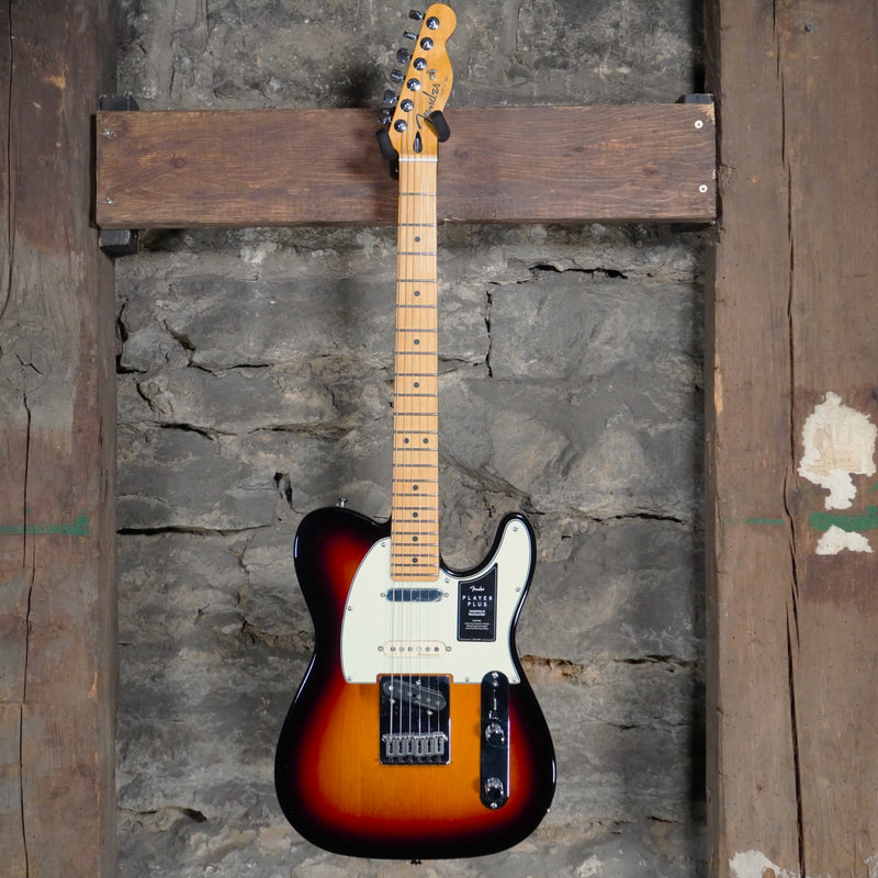 Fender Player Plus Nashville Telecaster 3 Color Sunburst