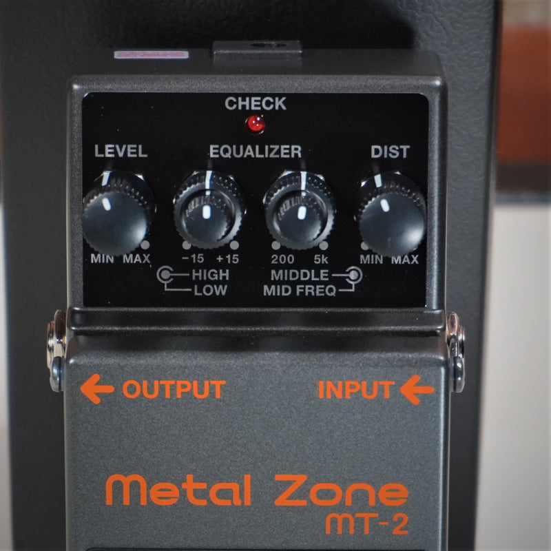 Boss Metal Zone Distortion Pedal MT-2